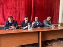 Քննարկվել են բնակավայրի ոռոգման ջրին առնչվող հարցեր Քննարկվել են բնակավայրի ոռոգման ջրին առնչվող հարցեր