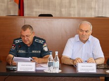 Ուսումնական պարապմունք պետական կառավարման և տեղական ինքնակառավարման մարմինների աշխատակիցների համար Ուսումնական պարապմունք պետական կառավարման և տեղական ինքնակառավարման մարմինների աշխատակիցների համար